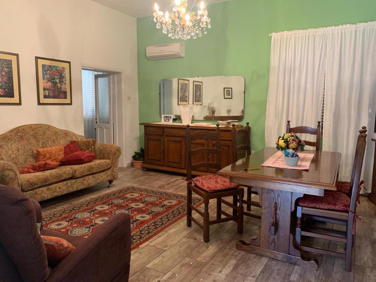Апартаменти Casa Caterina In Centro Sindia Екстер'єр фото
